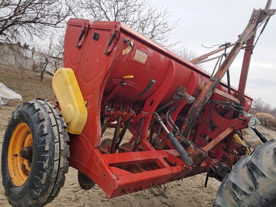 Галла экадиган сеялка сотилади