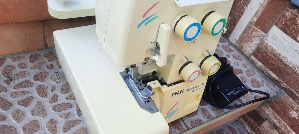 Оверлог Pfaff hobbylock 774