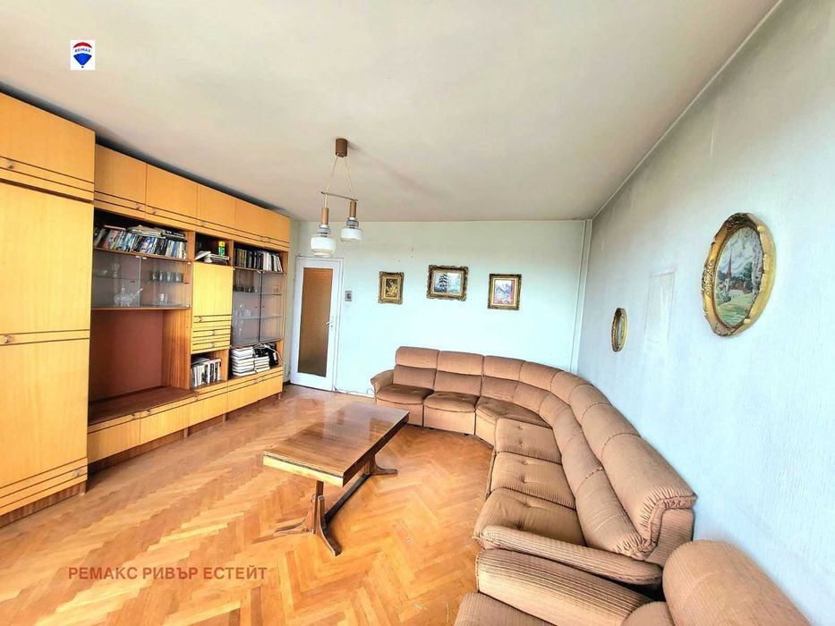 Продава се Тристаен апартамент в Русе, Широк център - 87 кв.м за 1034 €/кв.м - Снимка #2