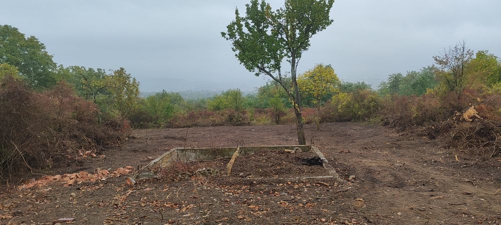 Парцел Крушовски баир    топ локация.   С архитектурни планове.  1