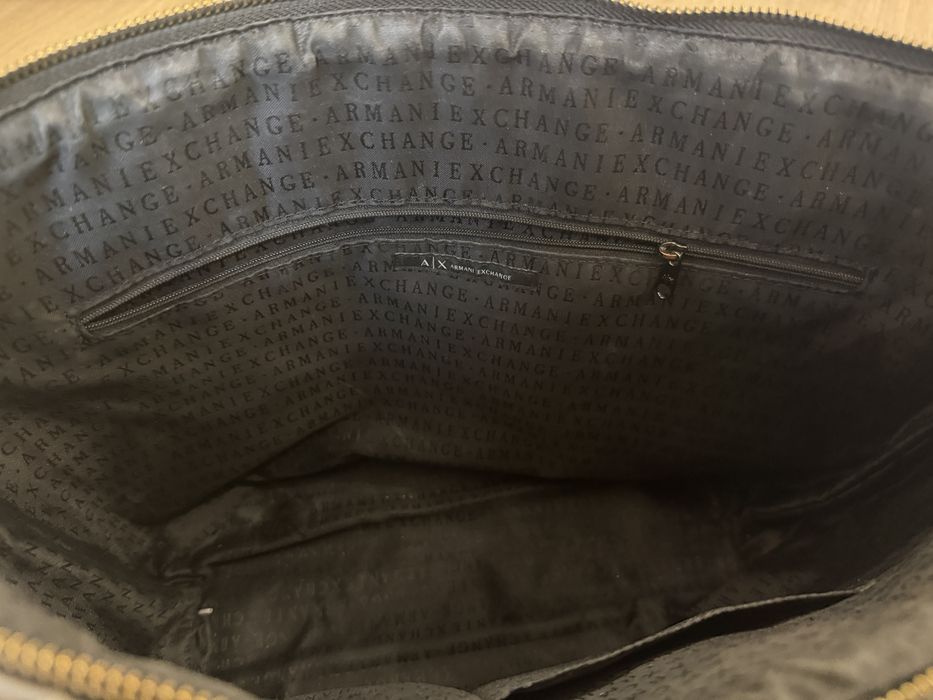 Сумка Armani Exchange серебристая
