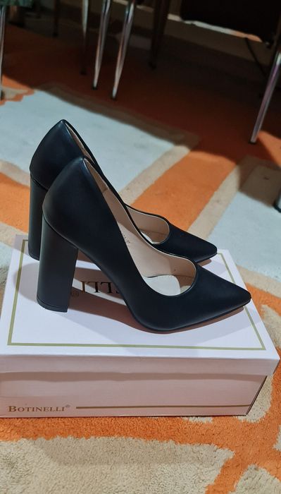 Pantofi piele nr 37 Botinelli