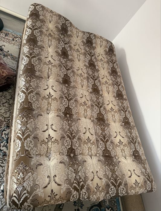 Диван 1.80м   2 кресло мен сатылады