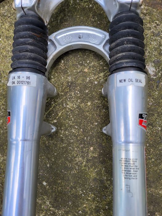 Furca 26  marzocchi xc 700 si fixa
