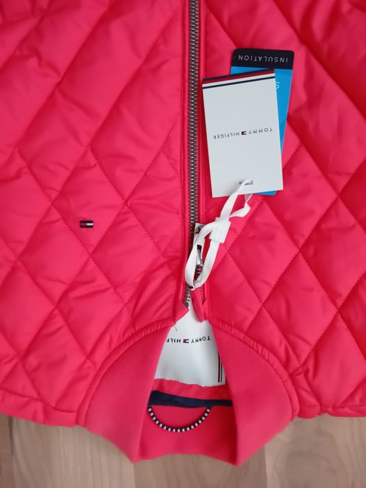 Tommy Hilfiger  128см 8год  яке