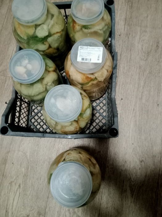 Грибы грузди маринованные