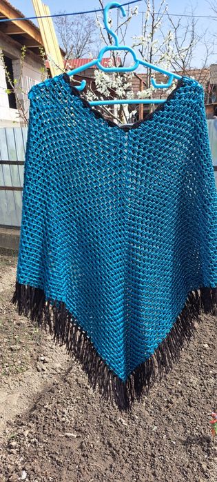 Poncho lucrat manual