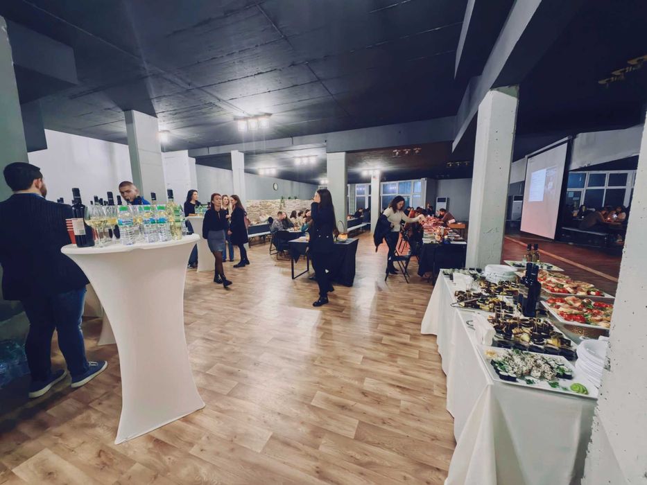 Дава се под наем Зала за събития в Стара Загора, Център -  кв.м за 30.6 € - Снимка #1