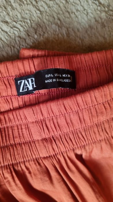 Джинсы и брюки.  В идеальном состоянии.