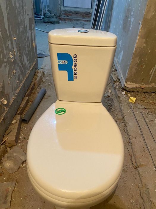 Унитаз в отличном состоянии