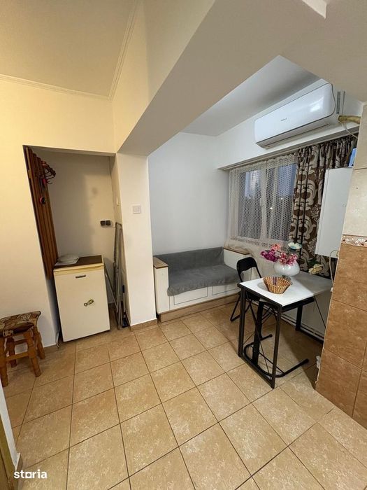 Apartament cu o camera in zona A. Panu