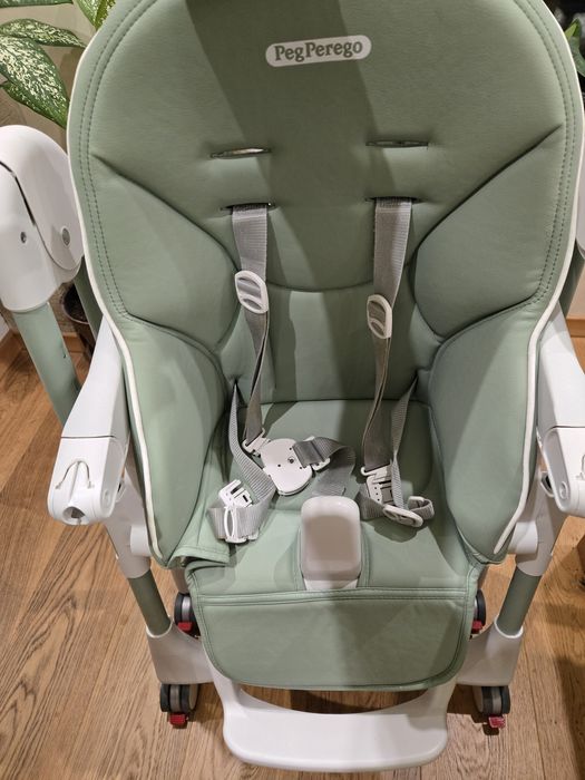 Peg perego столче за хранене