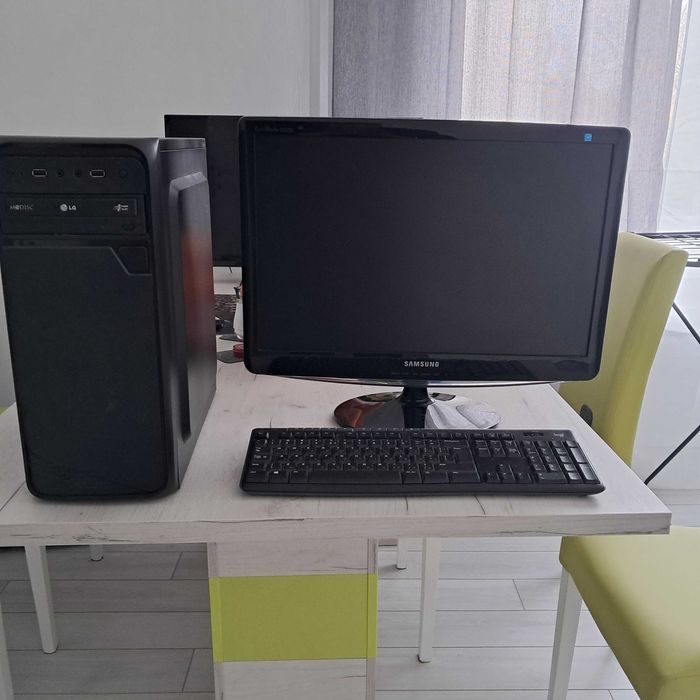 Компютър - абсолютно нов