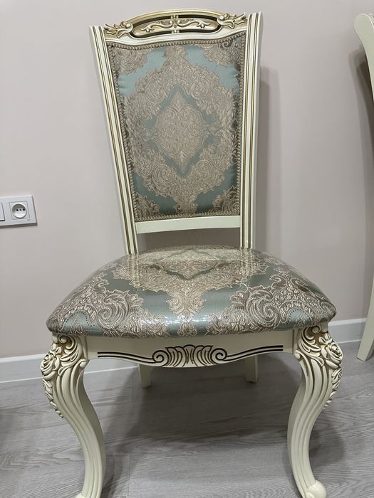 Красивые и прочные стулья