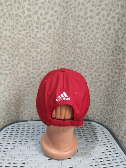 Sapca Adidas Golf cu protecția solara