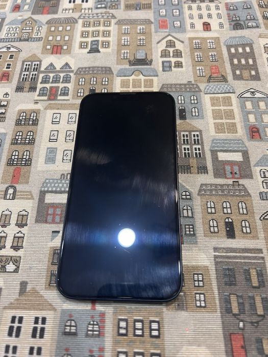 iPhone 13 перфектен