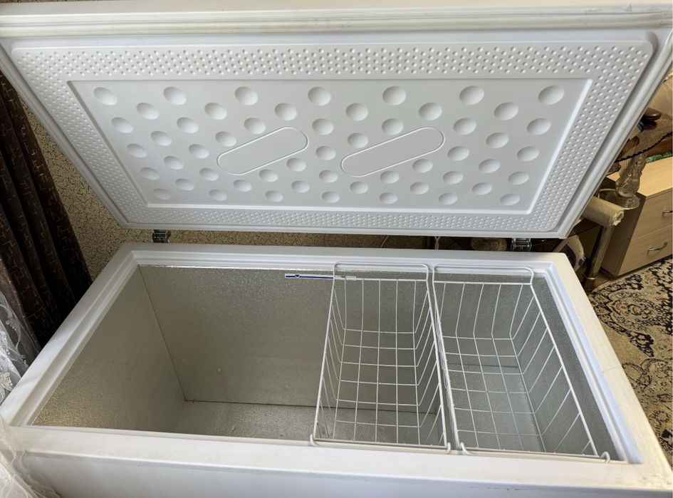 Морозильная камера Бирюса 330 л