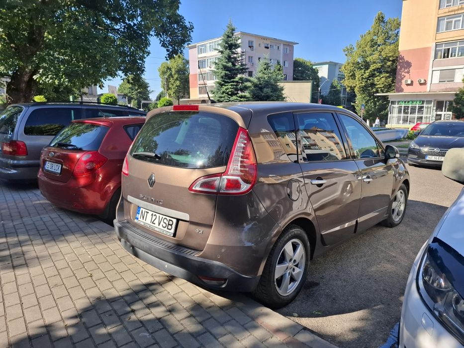 RENAULT Scenic 0 — imagine 2
