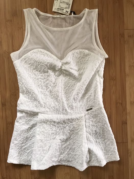 Чисто нова GUESS бяла,дамска блуза,размер - S