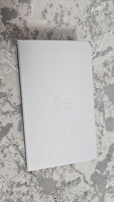 Продам Nintendo Switch Oled
