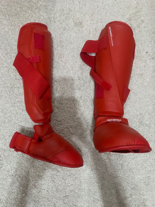 Tibiere si botosei karate outshock mărimea M