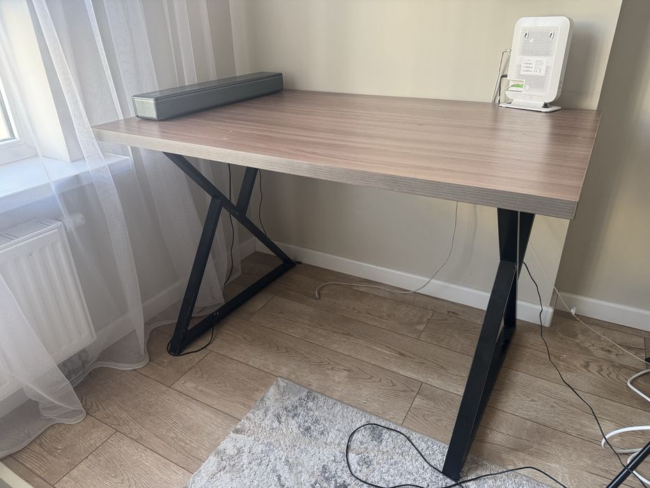 Обеденный стол в идеальном состоянии