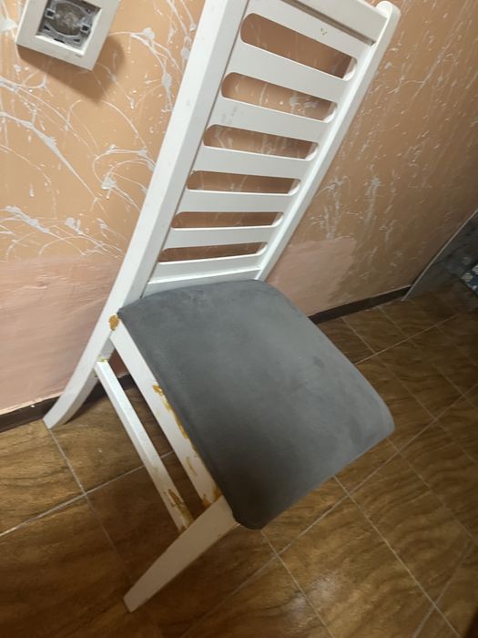 Кухонный стулья по 2500 1 штука