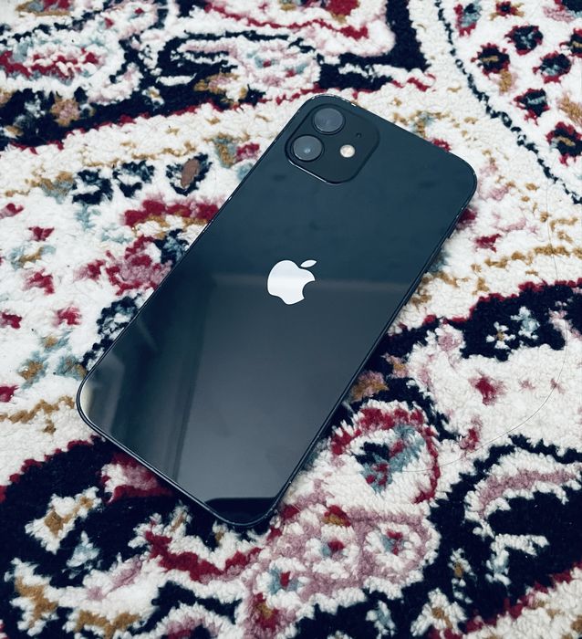 Продам Iphone 12 128g