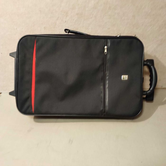 Пътнически куфар - немски  ,модел DWR с колелца и дръжка