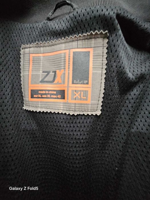 Geaca carouri gri