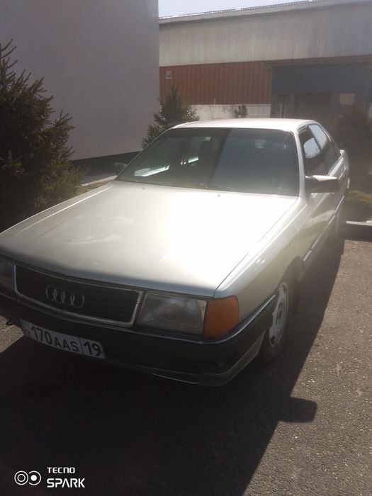 Ауди 100продам машину