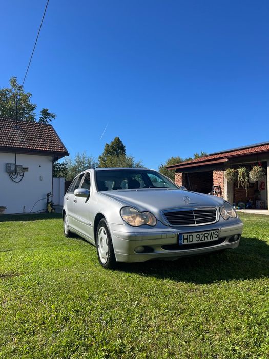 Vand Mercedes C220 sau schimb cu scuter sau Atv