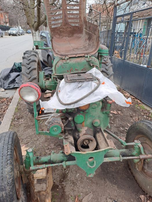 Трактор и ДТ 14 и ДТ 20 на части