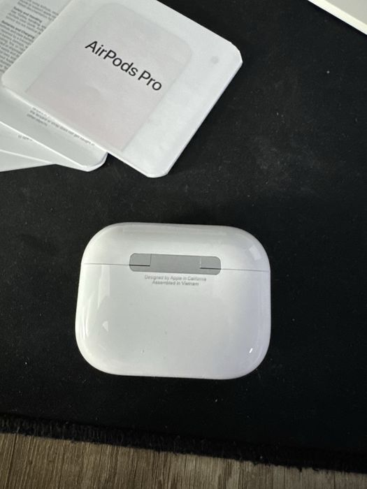 Vand AirPods Pro 3 Desigilat doar pt poze