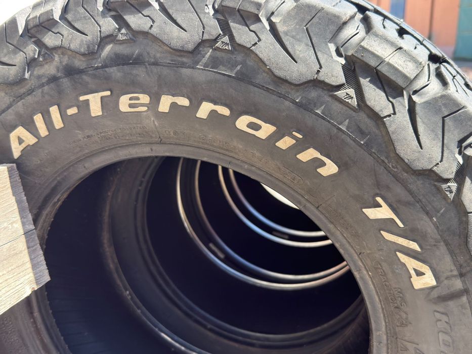 Гуми all terrain 235/75/15