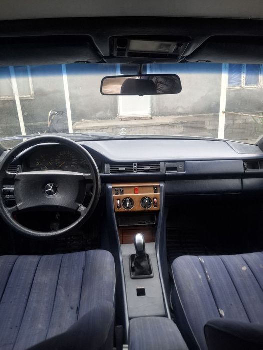 Mercedes benz w124 E230