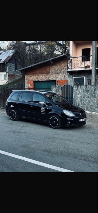 Opel Zafira  b Opc