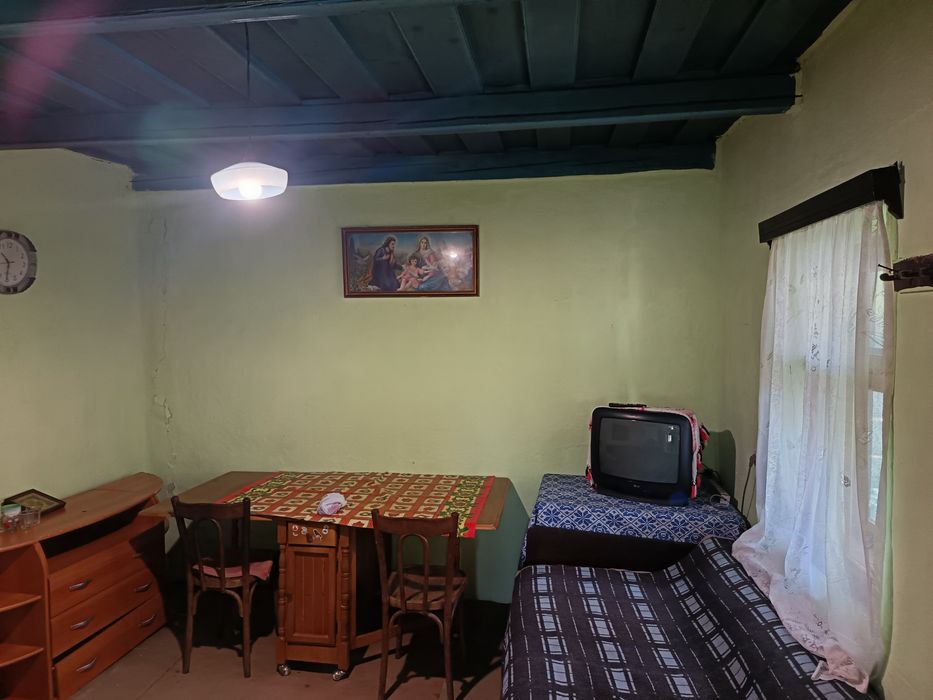 Vând casa în comuna Maeriste 2 camere