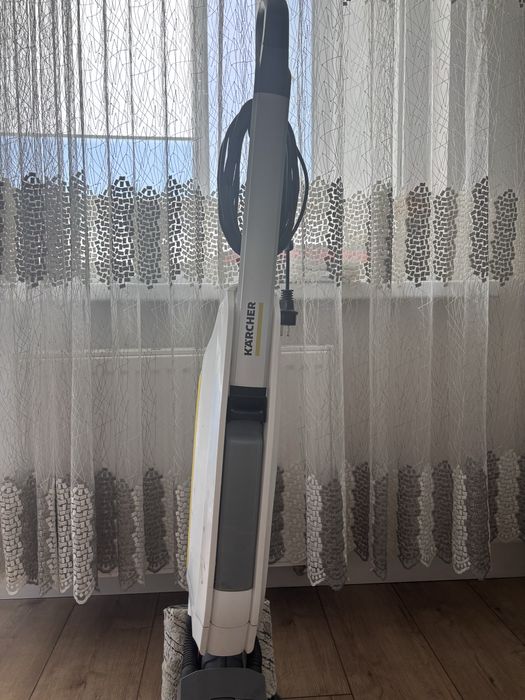Продам электро швабру Karcher, рабочем состояний. Цена 40 000 тг.