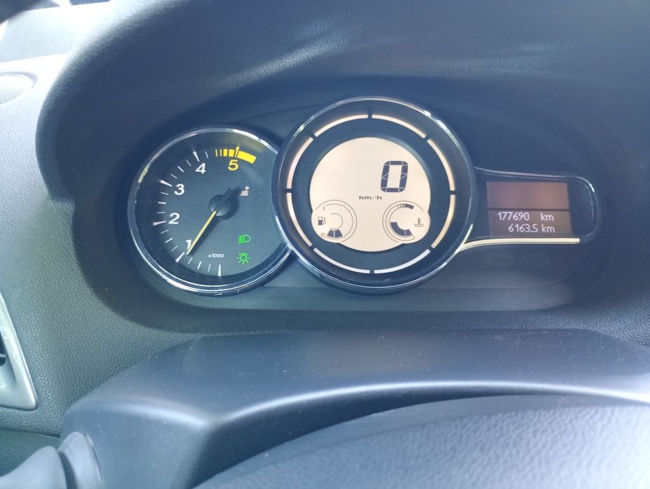 Vând Renault Megane 3 euro 6
