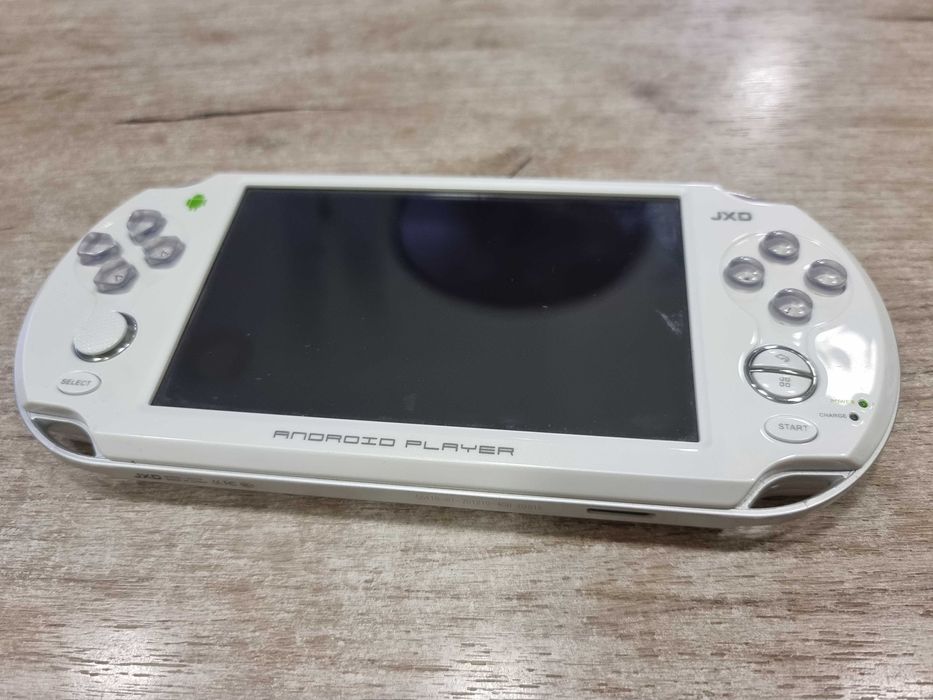 Гейм-конзолата - Портативна Android конзола