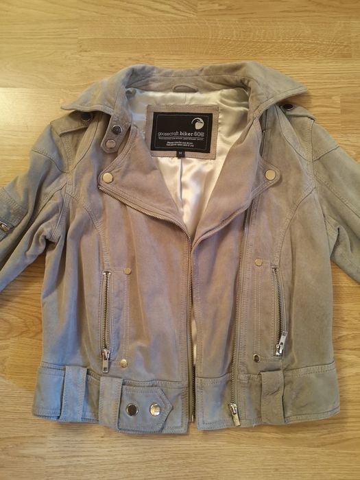 Geaca piele intoarsa