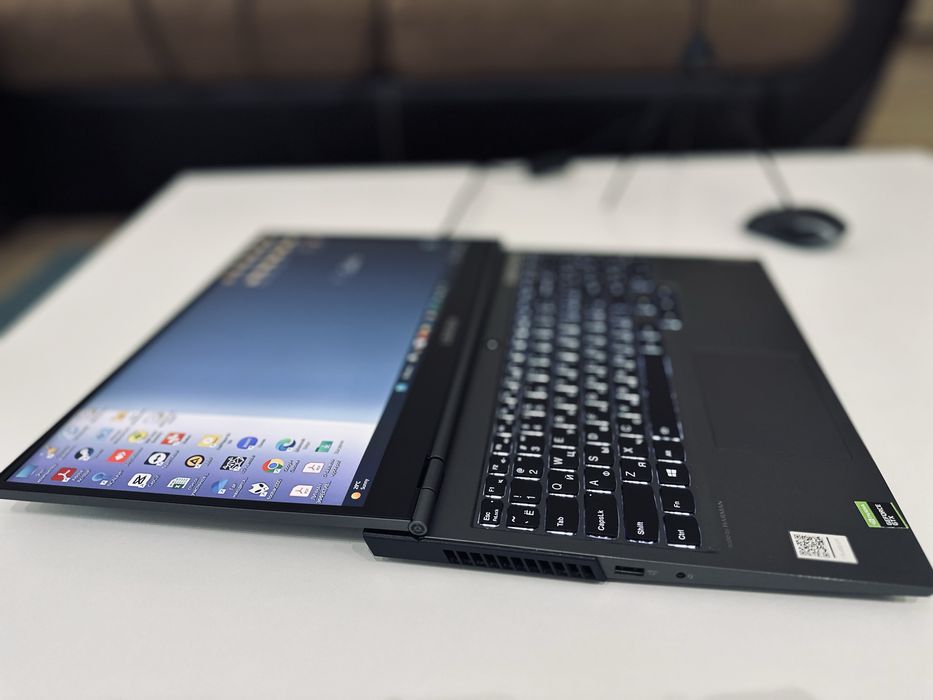 Ноутбук LENOVO Legion