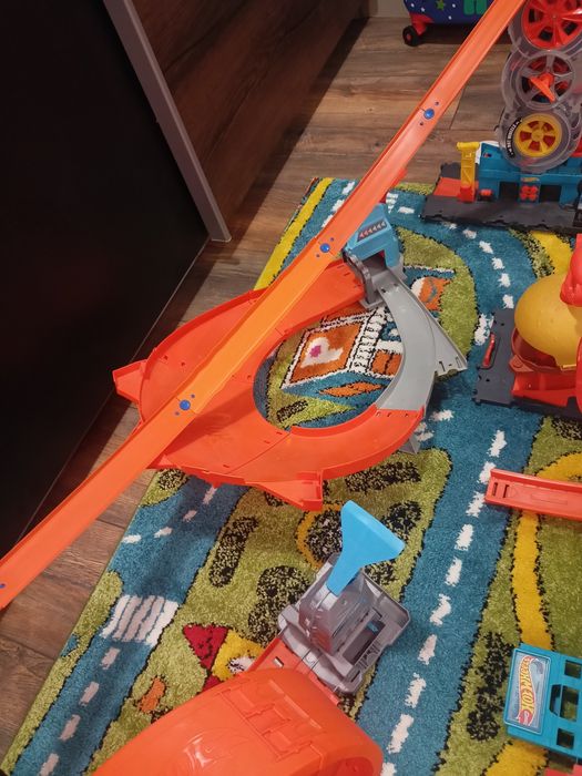 Hot wheels писти