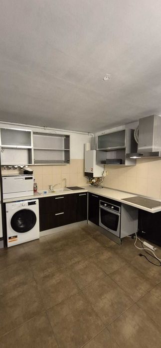 Vând bucătărie cu electrocasnice