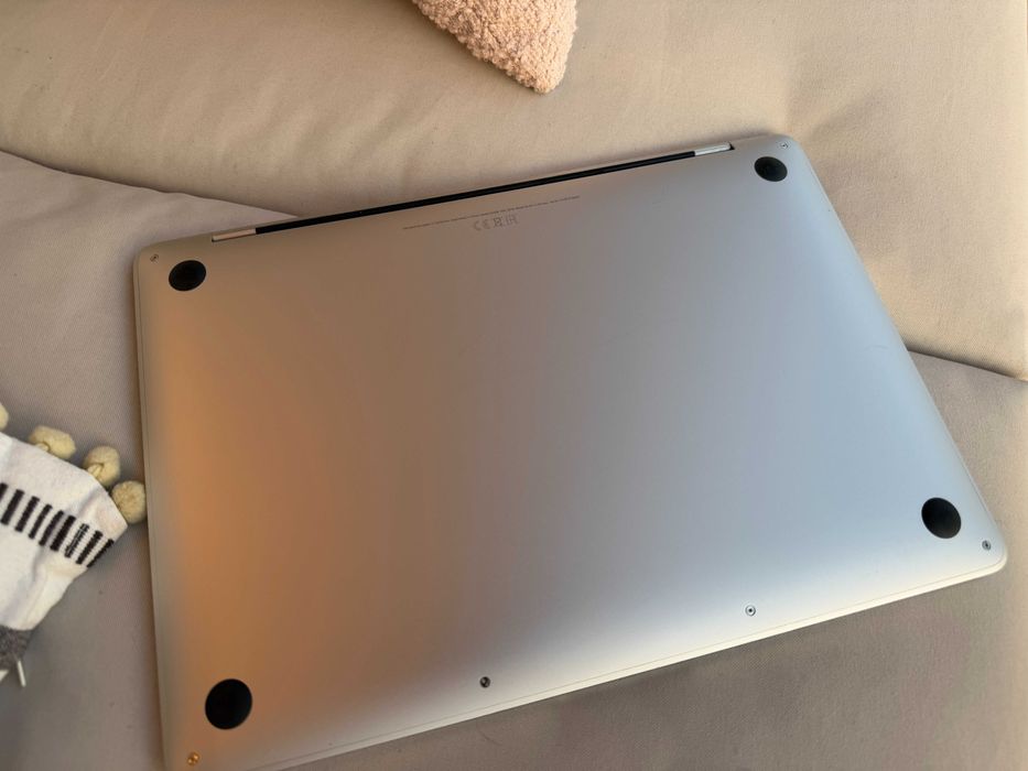 MacBook Pro 13 inch, M1, 256 GB SSD, 8 GB RAM