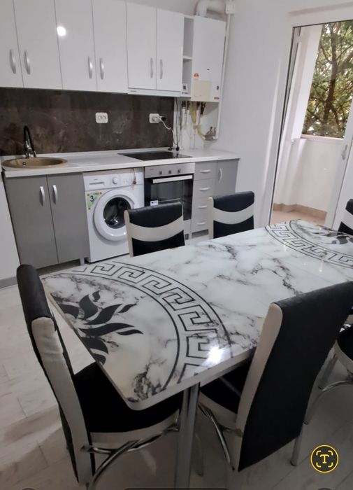 Închiriez apartament Bistrița