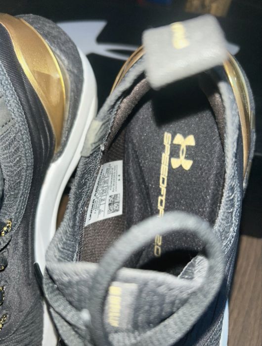 Under Armour Phantom