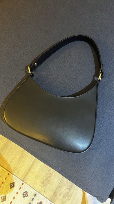 Сумка хобо продам