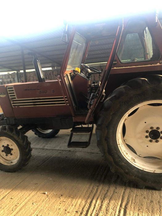 tractor fiat 880
